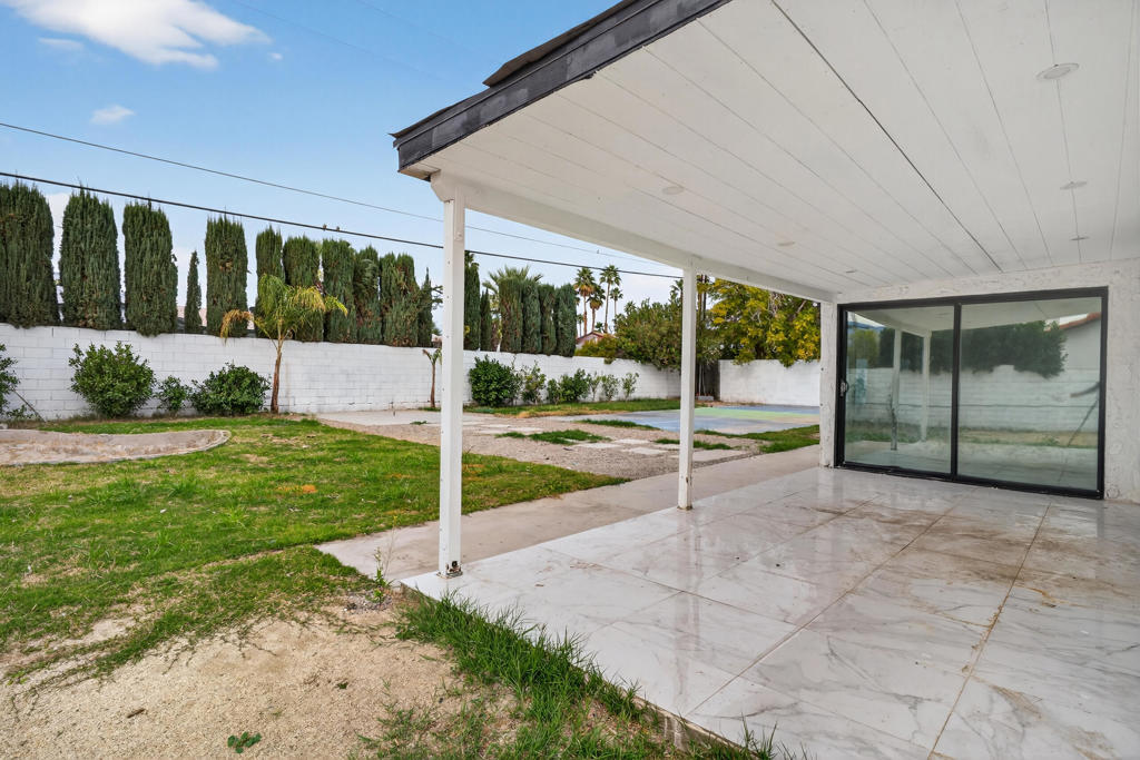 Residential for sale at 2251 N San Gorgonio Road, Palm Springs CA featuring 3 beds and 2 baths