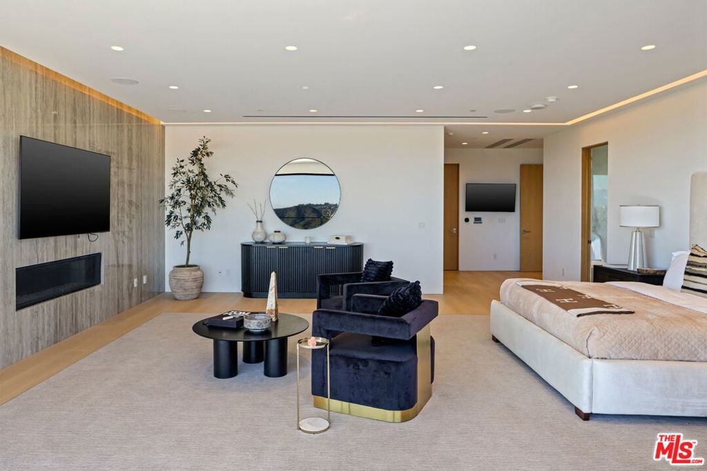 Residential for sale at 2180 Stradella Road, Los Angeles CA featuring 8 beds and 10 baths