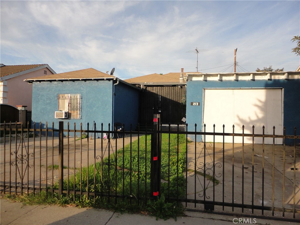 Residential for sale at 213 N Broadacres Avenue, Compton CA featuring 3 beds and 1 bath