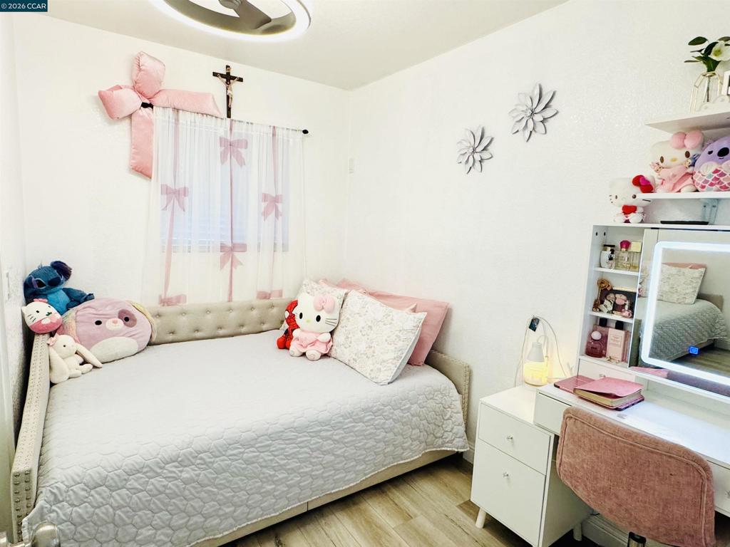 Manufactured In Park for sale at 3301 Buchanan Rd, Antioch CA featuring 3 beds and 2 baths