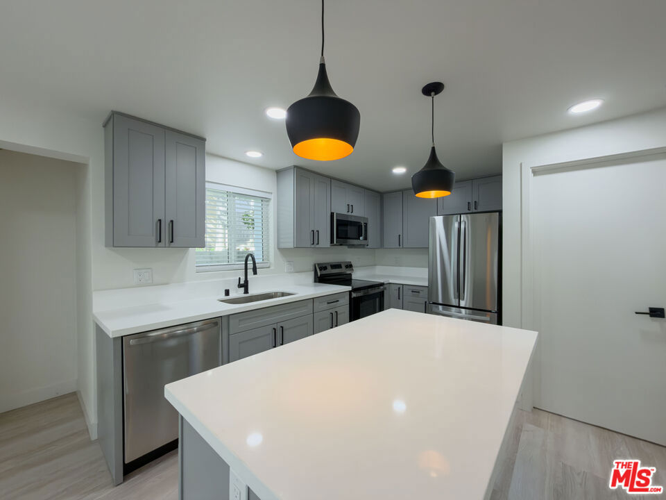 Residential Lease for rent at 2757 Andreo Avenue 11, Torrance CA featuring 3 beds and 3 baths