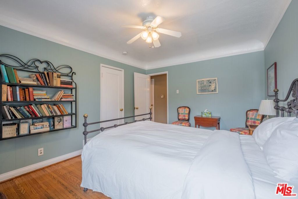 Residential Lease for rent at 8316 W 4Th Street, West Hollywood, Los Angeles County CA featuring 3 beds and 2 baths