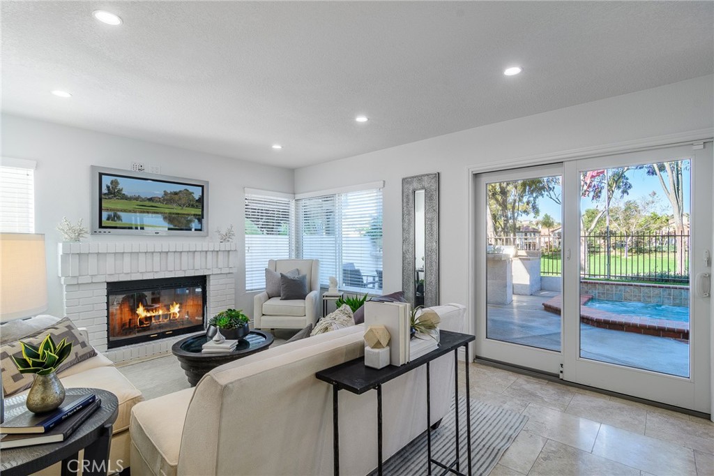Residential for sale at 5 Telliz, Rancho Santa Margarita CA featuring 4 beds and 3 baths