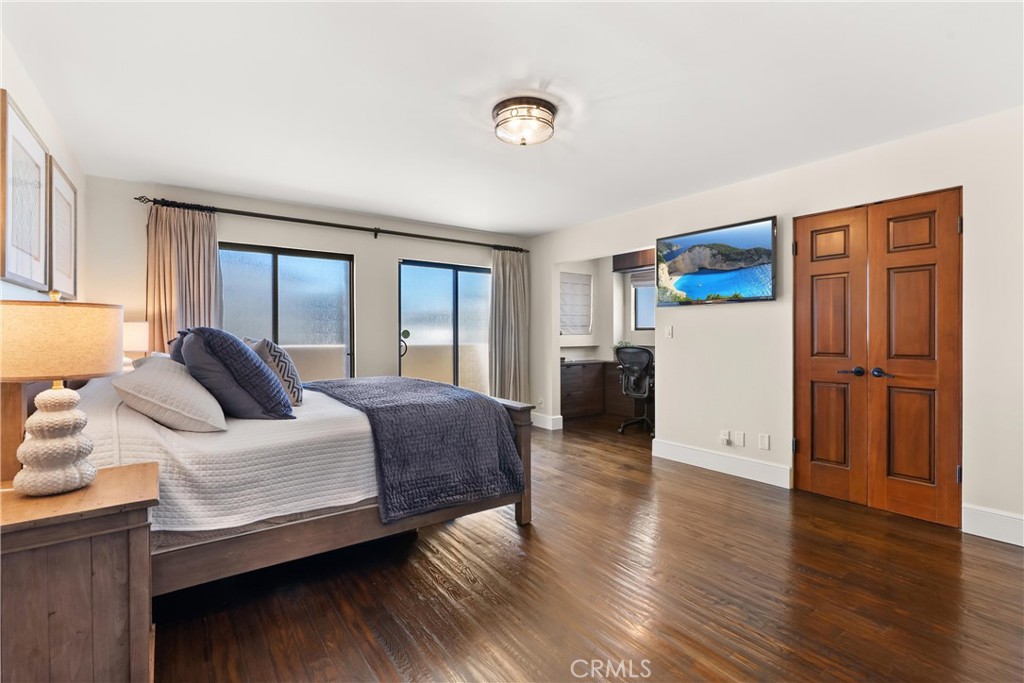 Residential for sale at 3520 Alma, Manhattan Beach CA featuring 3 beds and 4 baths