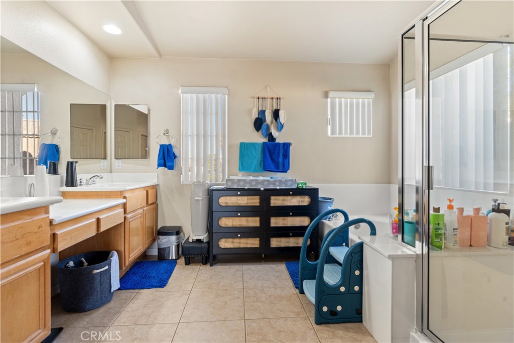 Residential for sale at 44658 Franklin Court, La Quinta CA featuring 4 beds and 4 baths