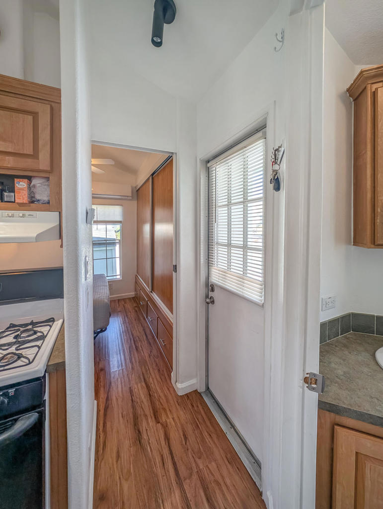 Manufactured In Park for sale at 70200 Dillon Road 425, Desert Hot Springs CA featuring 1 bed and 1 bath