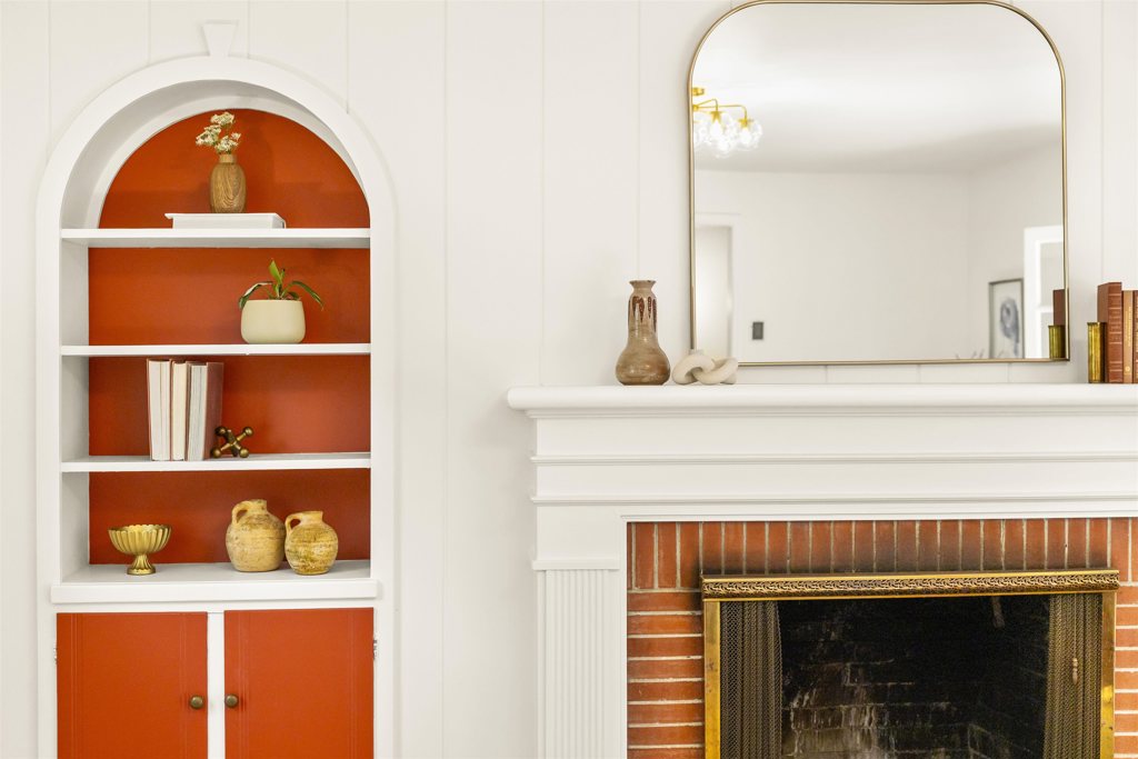 Residential for sale at 1509 Mountain Blvd, Oakland CA featuring 3 beds and 2 baths