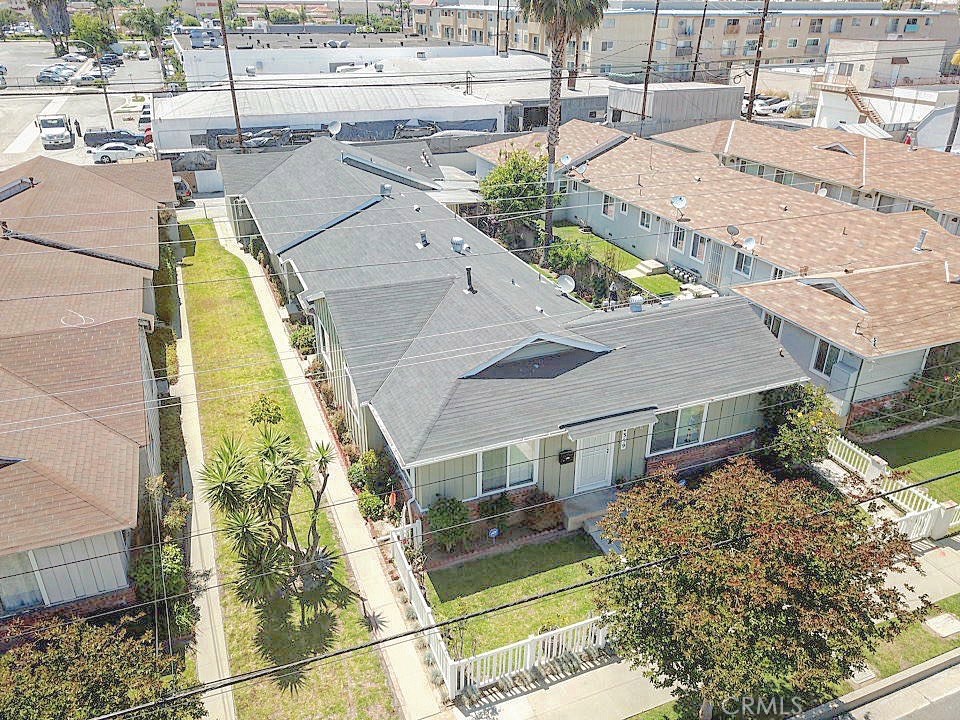 Residential Lease for rent at 24359 1/2 Pennsylvania Avenue, Lomita CA featuring 1 bed and 1 bath