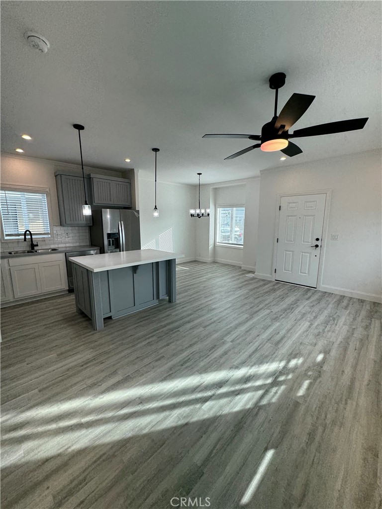 Residential Lease for rent at 2627 E La Palma Avenue 18, Anaheim CA featuring 2 beds and 2 baths