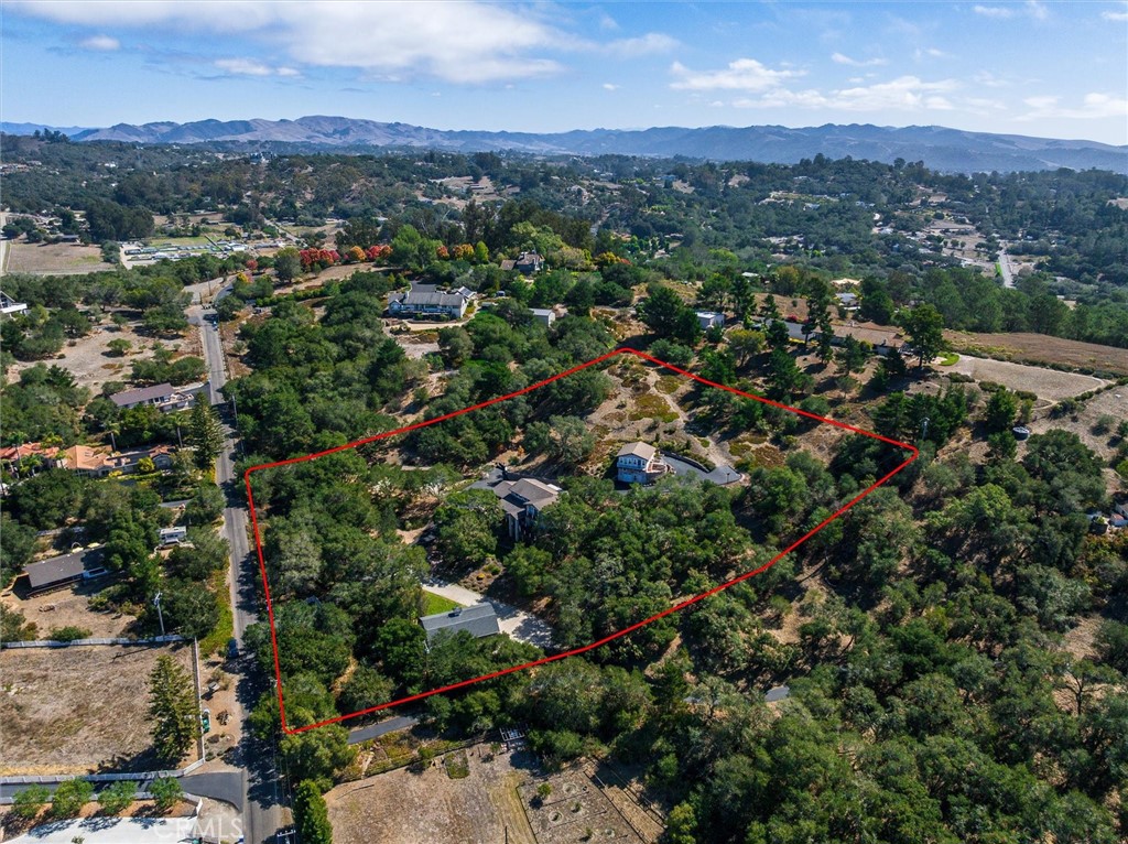 Residential for sale at 155 Moore Lane, Arroyo Grande CA featuring 4 beds and 5 baths