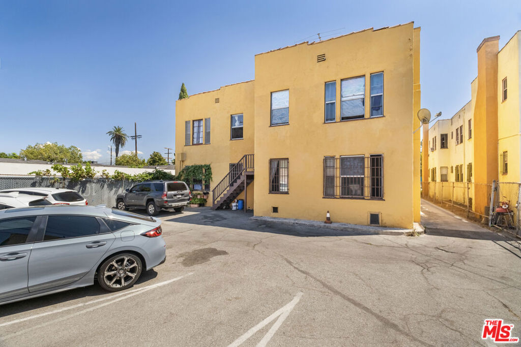 Residential Income for sale at 2717 S Budlong Avenue, Los Angeles CA featuring 14 beds and 8 baths