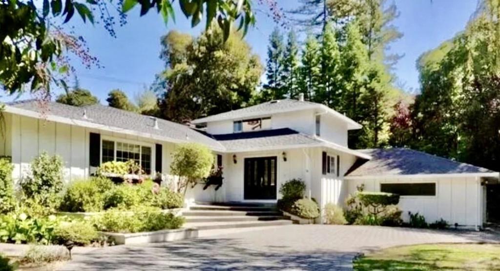 Residential Lease for rent at 2317 Oakdale Road, Hillsborough CA featuring 4 beds and 4 baths