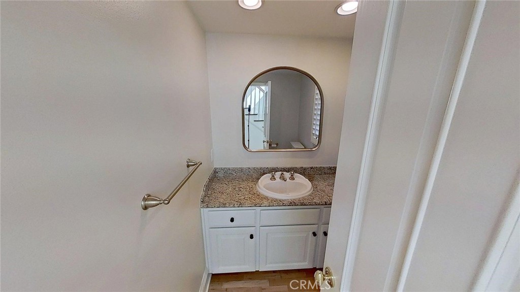 Residential Lease for rent at 2921 Catalpa, Newport Beach CA featuring 5 beds and 4 baths