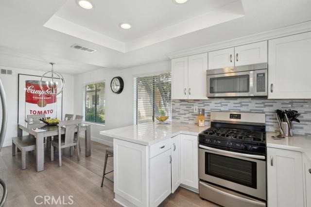 Residential Lease for rent at 10 Padron, Rancho Mirage CA featuring 3 beds and 2 baths