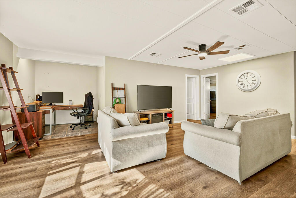 Manufactured In Park for sale at 33 Diamond E Drive, Palm Desert CA featuring 4 beds and 2 baths