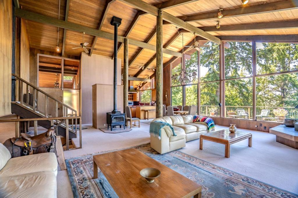 Residential for sale at 45 Ranch Road, Woodside CA featuring 3 beds and 4 baths