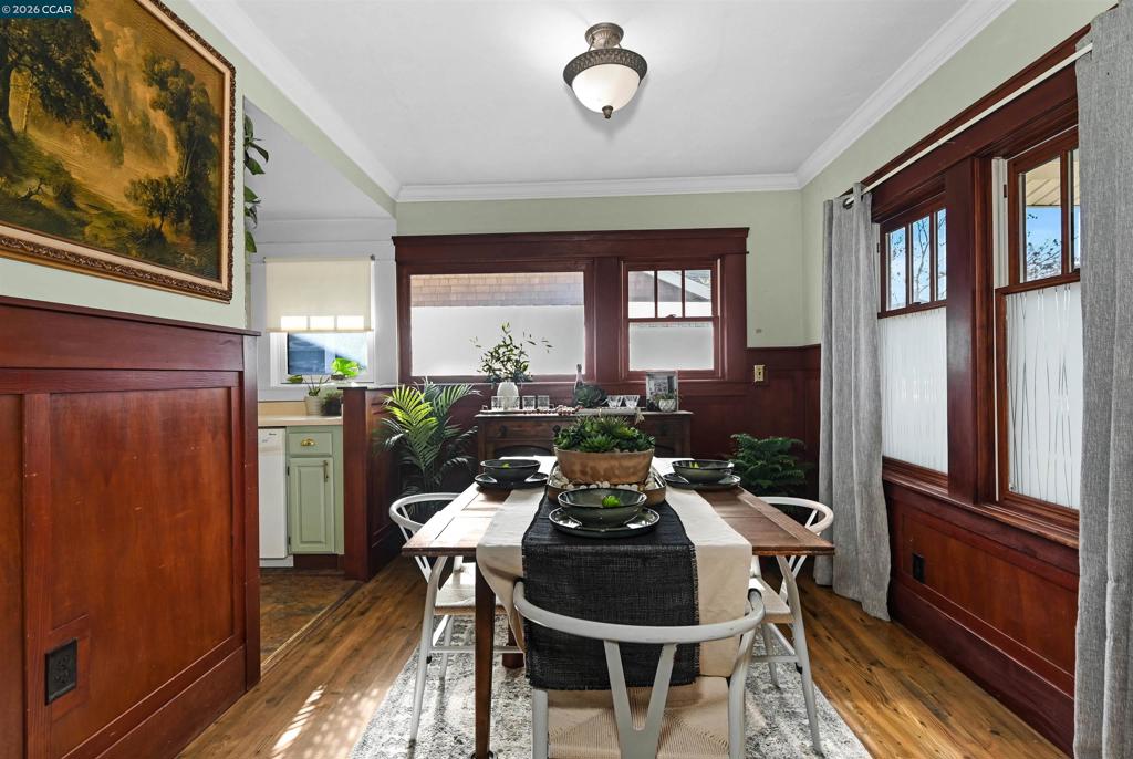 Residential for sale at 204 Alameda St, Vallejo CA featuring 2 beds and 1 bath