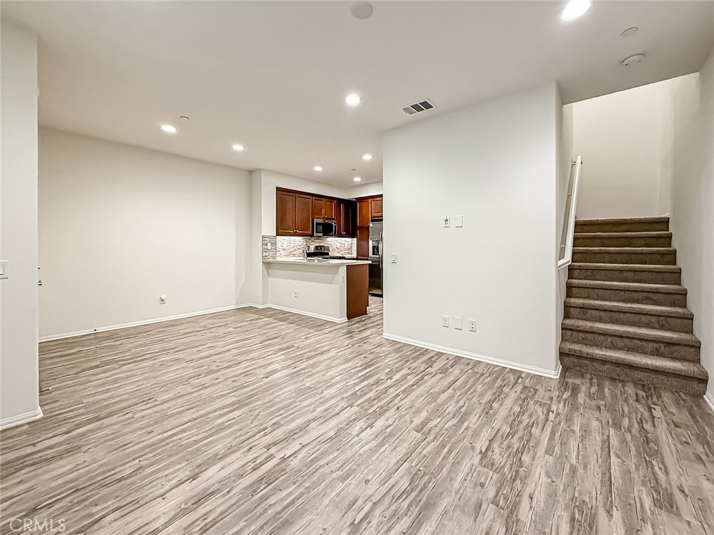 Residential for sale at 389 Castiano, Camarillo CA featuring 2 beds and 3 baths