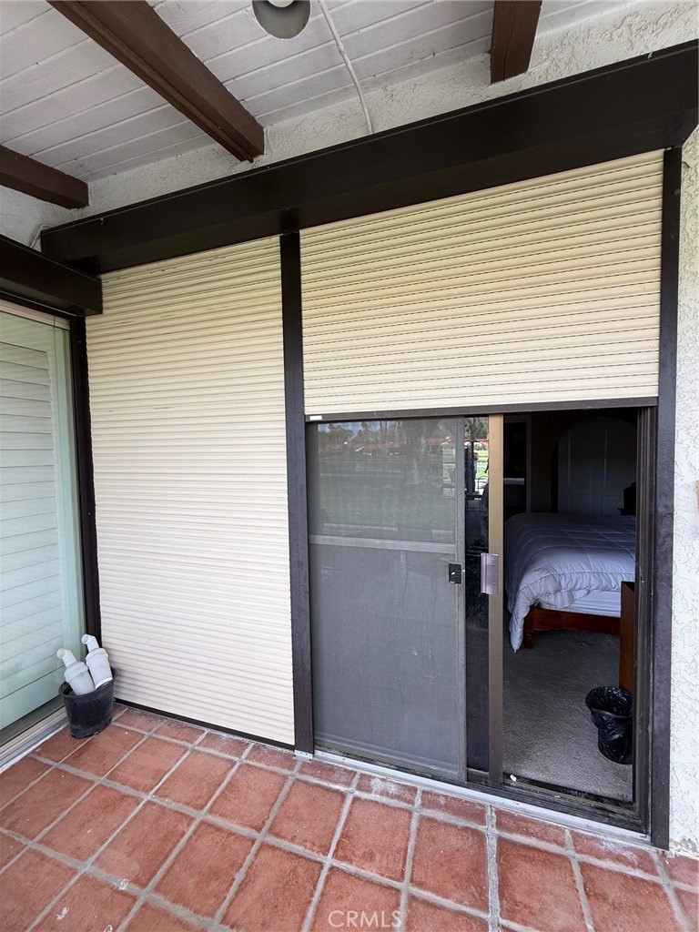 Residential for sale at 49895 Avenida Montero, La Quinta CA featuring 2 beds and 3 baths