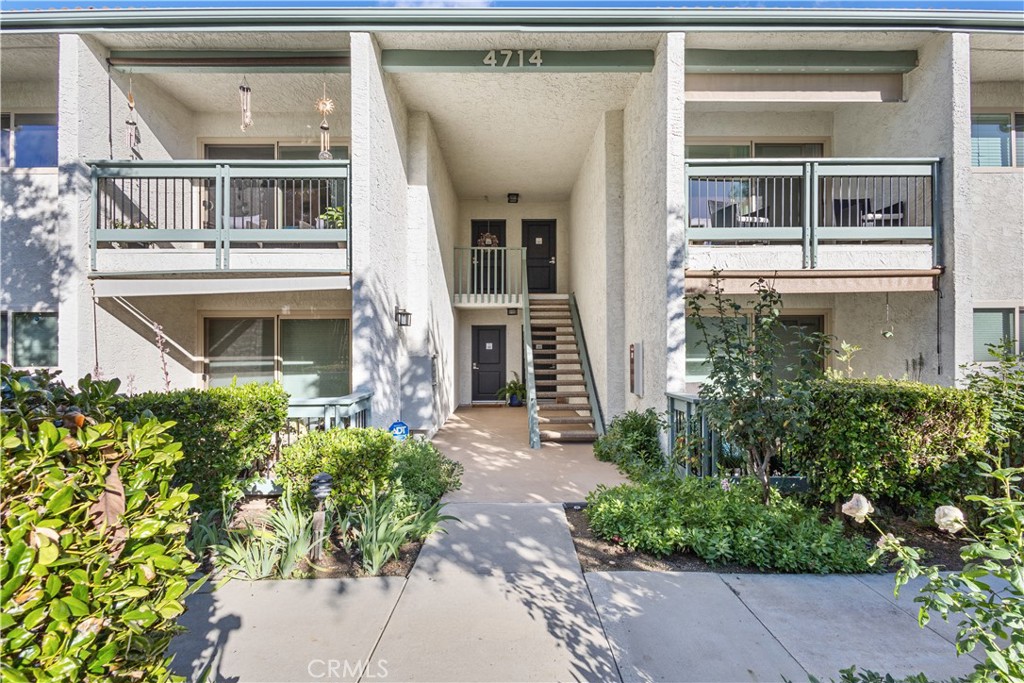 Residential Lease for rent at 4714 Park Granada 203, Calabasas CA featuring 2 beds and 2 baths