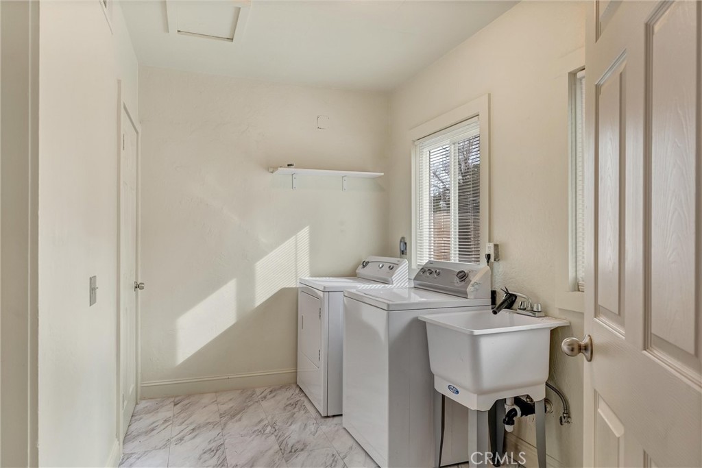 Residential for sale at 1202 Palm, Chico CA featuring 5 beds and 3 baths