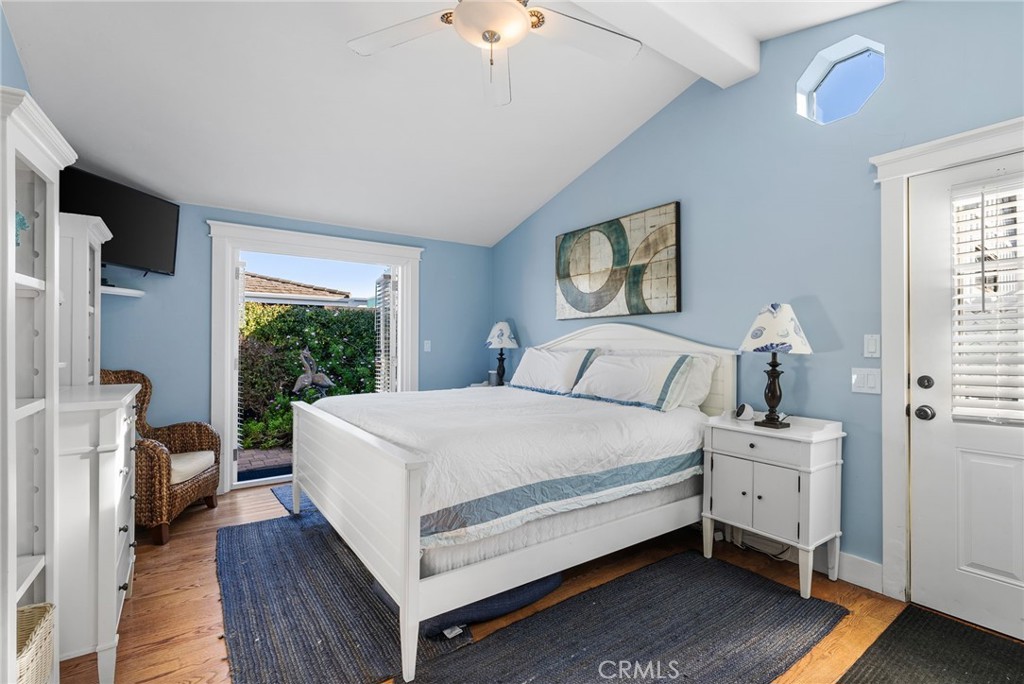 Manufactured In Park for sale at 4 Saratoga, Newport Beach CA featuring 2 beds and 2 baths