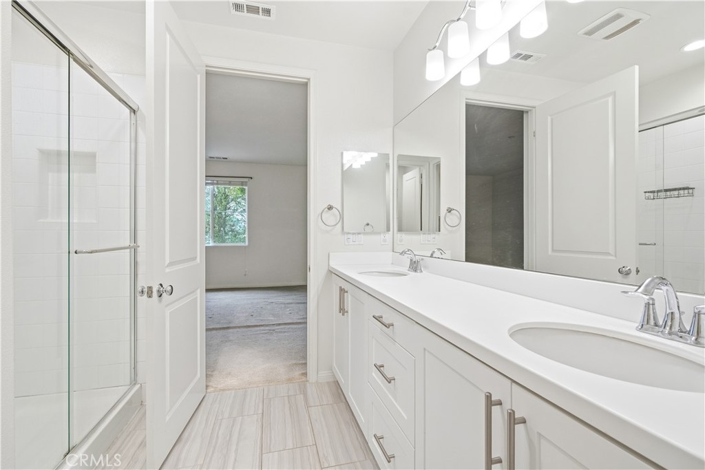 Residential Lease for rent at 4722 E Washington, Orange CA featuring 2 beds and 2 baths