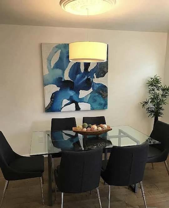 Residential Lease for rent at 1045 N Kings Road, West Hollywood CA featuring 1 bed and 1 bath