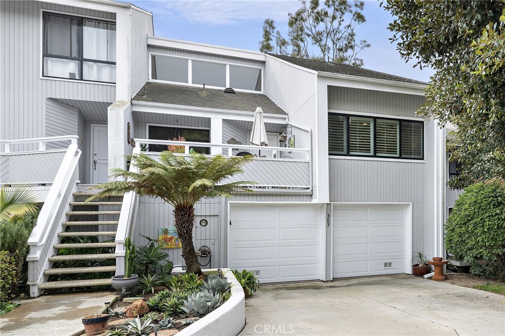 Residential for sale at 307 Columbia, Newport Beach CA featuring 2 beds and 2 baths