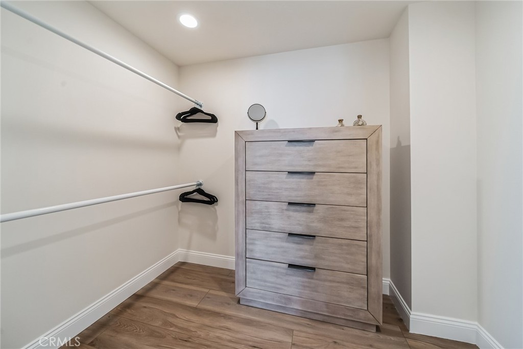 Residential Lease for rent at 506 Clubhouse Avenue B, Newport Beach CA featuring 5 beds and 6 baths