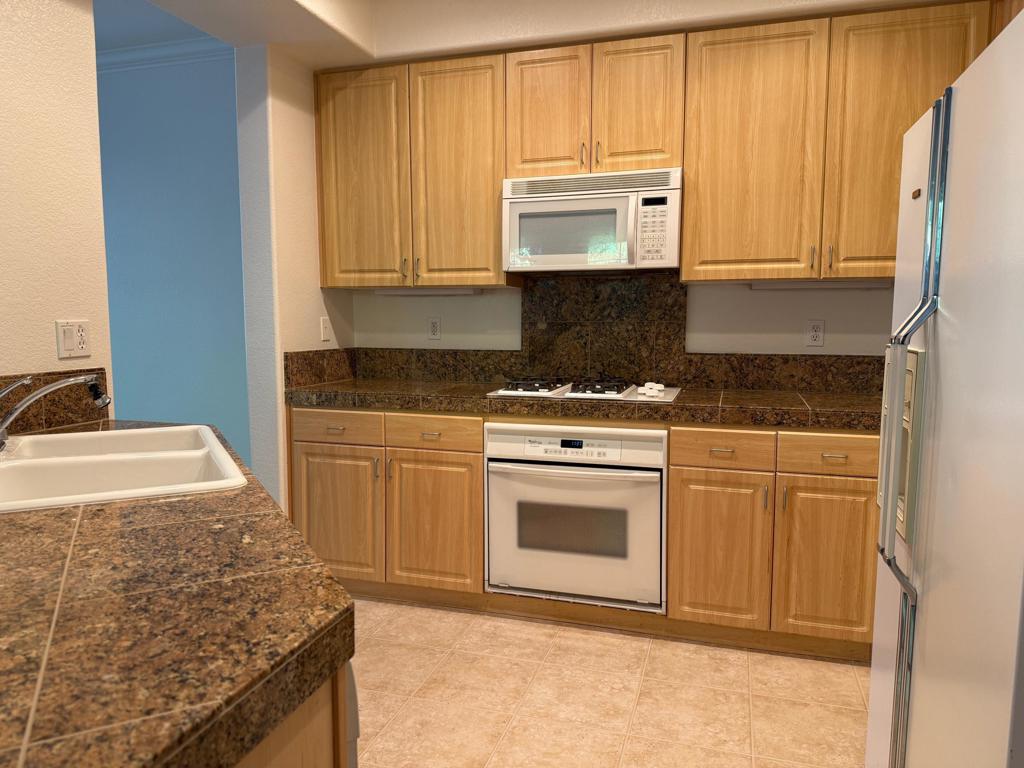 Residential Lease for rent at 27 Meritage Cmn, Livermore CA featuring 3 beds and 3 baths