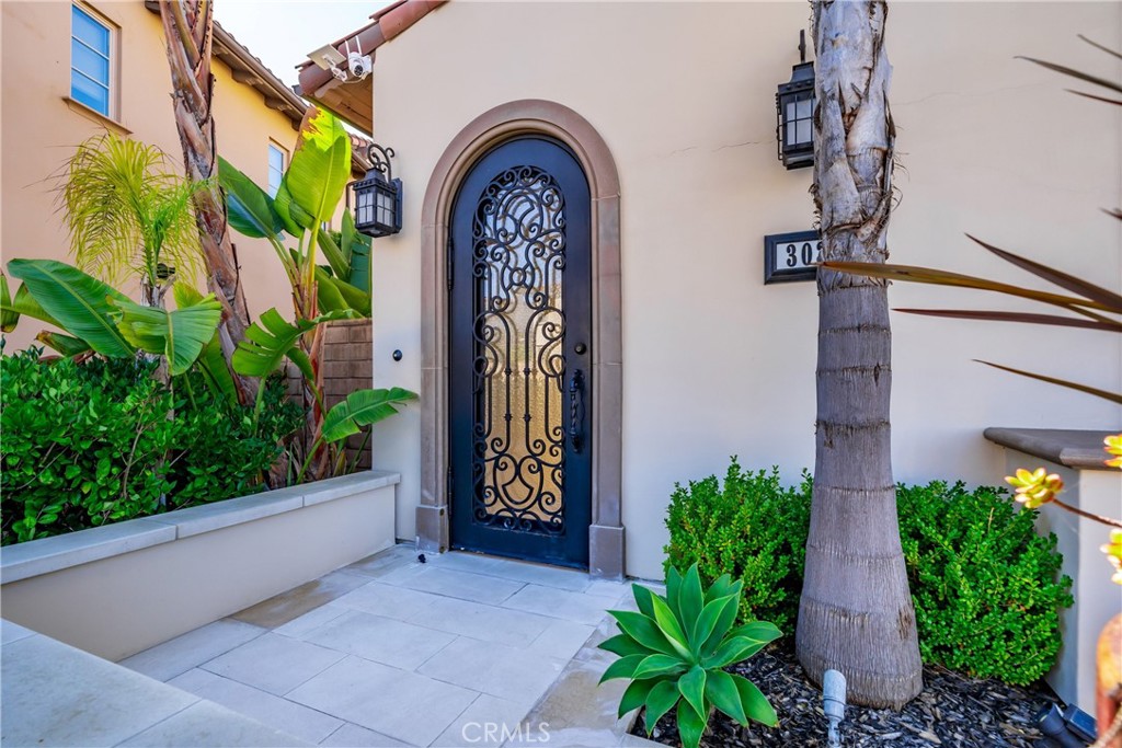 Residential for sale at 303 Via Salamanca, San Clemente CA featuring 4 beds and 5 baths
