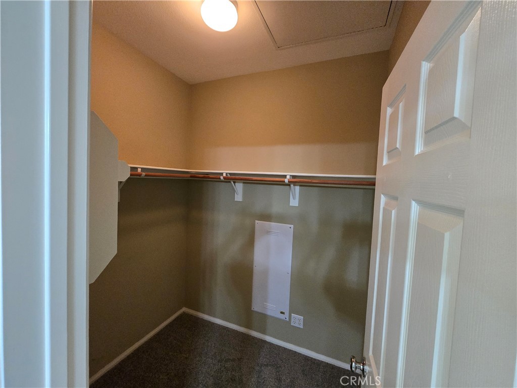 Residential Lease for rent at 15247 Cambridge, Tustin CA featuring 3 beds and 3 baths