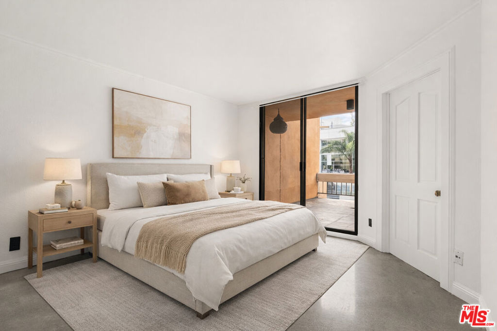 Residential for sale at 740 N Kings Road 102, West Hollywood CA featuring 1 bed and 1 bath