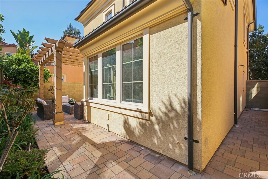 Residential for sale at 76 Bianco, Irvine CA featuring 3 beds and 3 baths