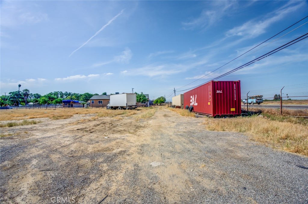 Residential for sale at 5915 Weedpatch, Bakersfield CA featuring 3 beds and 2 baths