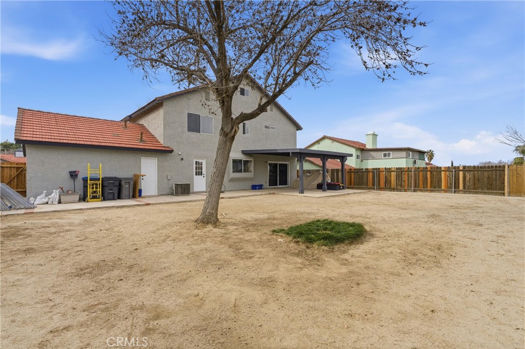 Residential for sale at 37614 Kimberly, Palmdale CA featuring 3 beds and 3 baths