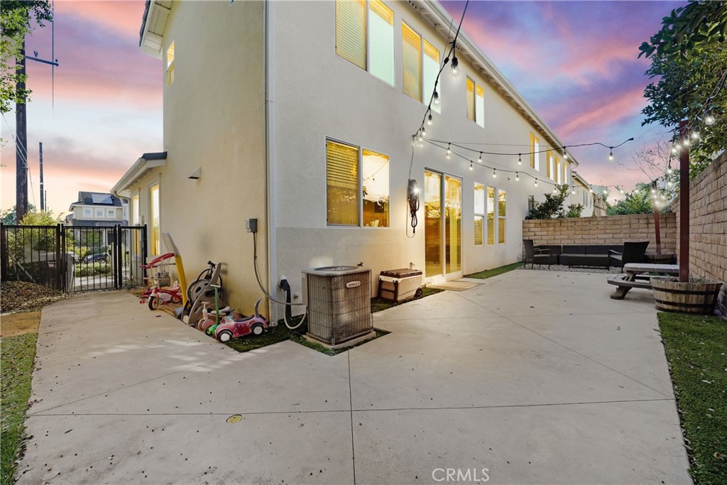 Residential for sale at 13223 Norfolk Court, Moorpark CA featuring 3 beds and 3 baths