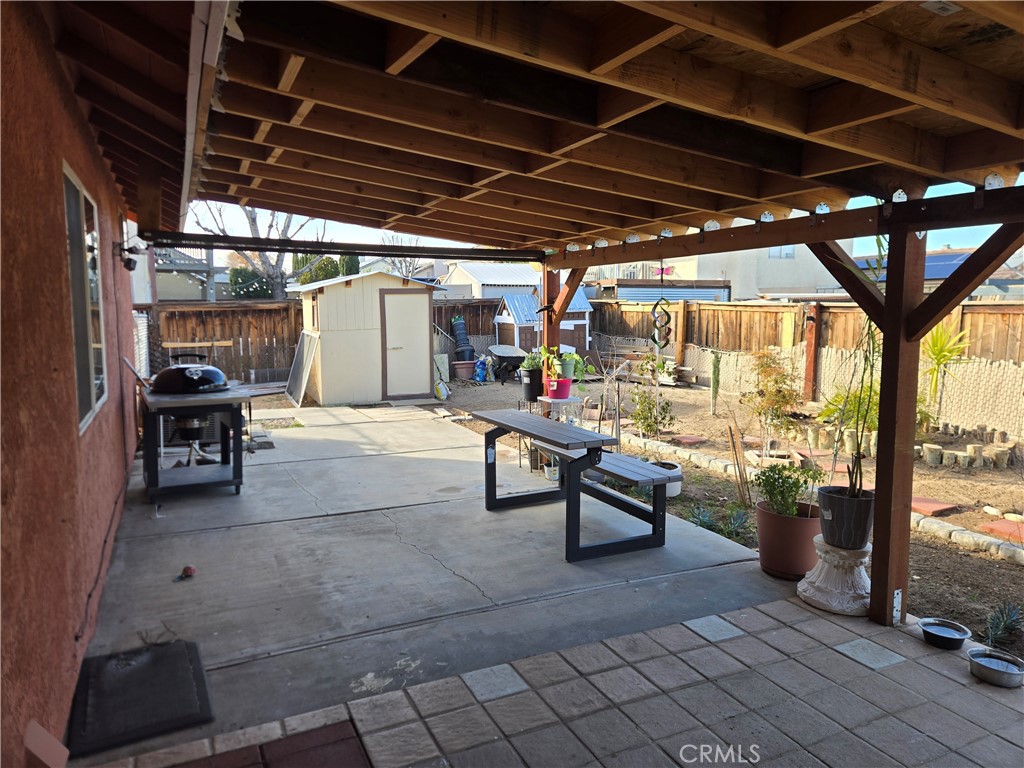 Residential for sale at 14620 Stallion, Victorville CA featuring 4 beds and 3 baths
