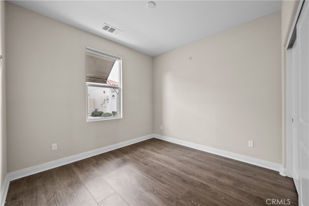 Residential for sale at 20552 Galloway, Saugus CA featuring 2 beds and 3 baths