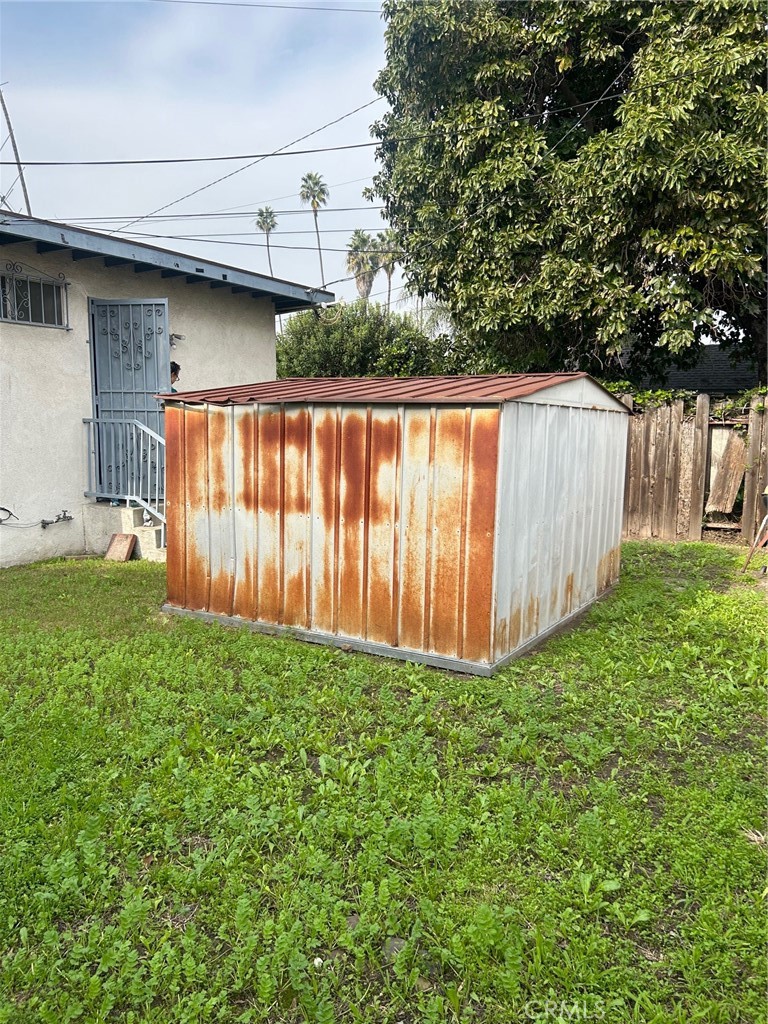 Residential for sale at 3644 10th Avenue, Los Angeles CA featuring 4 beds and 2 baths