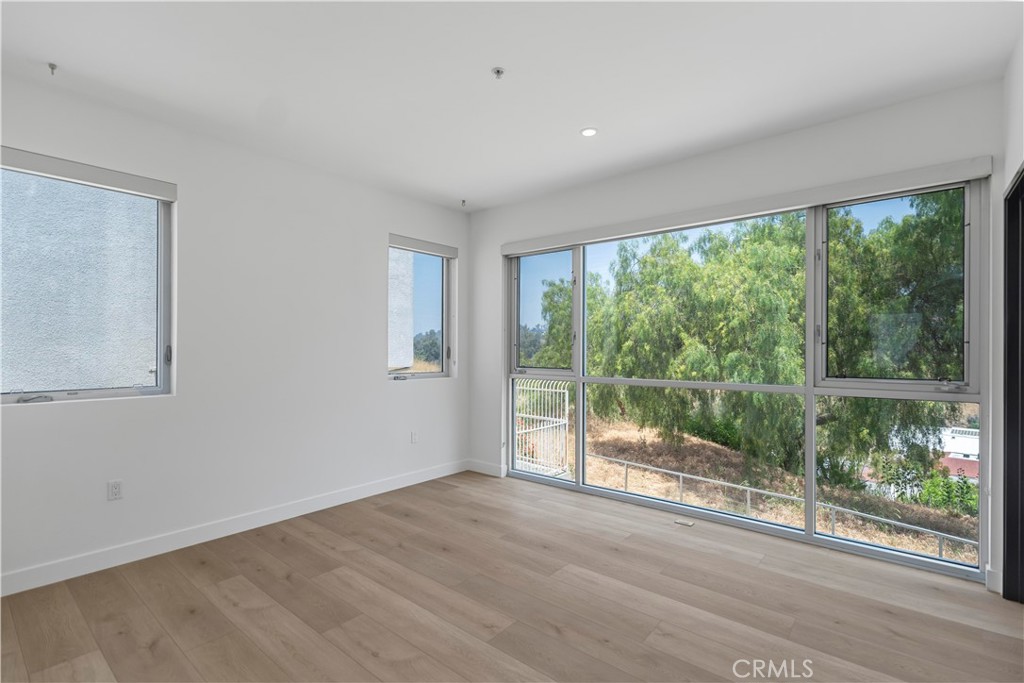 Residential for sale at 957 Figueroa Terrace 318, Los Angeles CA featuring 2 beds and 3 baths