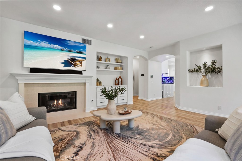 Residential for sale at 20941 Parkridge, Lake Forest CA featuring 6 beds and 3 baths