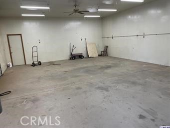 Residential Lease for rent at 15085 Flathead Row, Apple Valley, San Bernardino County CA featuring 3 beds and 2 baths