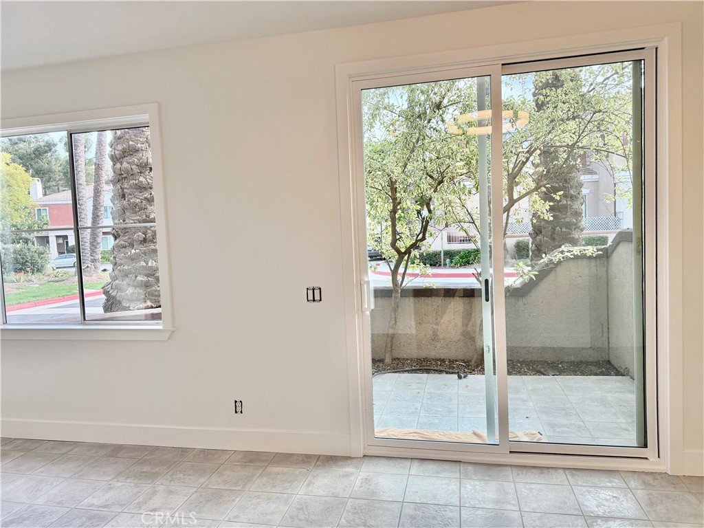 Residential Lease for rent at 44 Mission Court, Lake Forest, Orange County CA featuring 2 beds and 3 baths