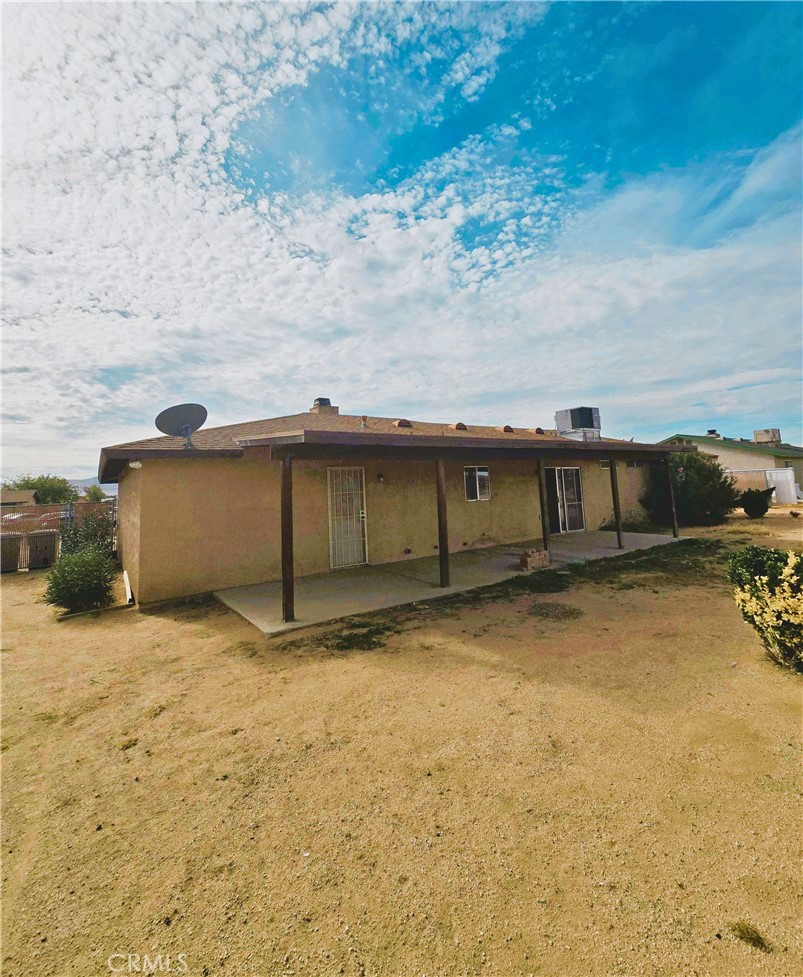 Residential for sale at 22684 Powhatan, Apple Valley CA featuring 3 beds and 2 baths