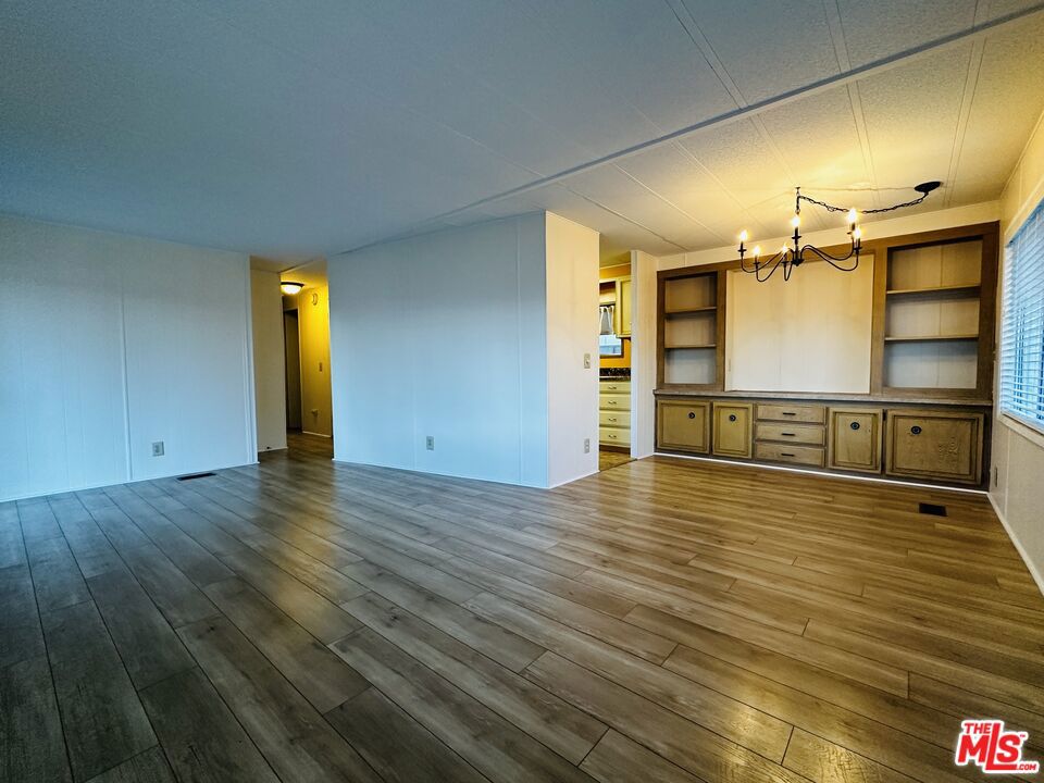 Manufactured In Park for sale at 101 Santa Paula Street, Palm Springs CA featuring 2 beds and 2 baths