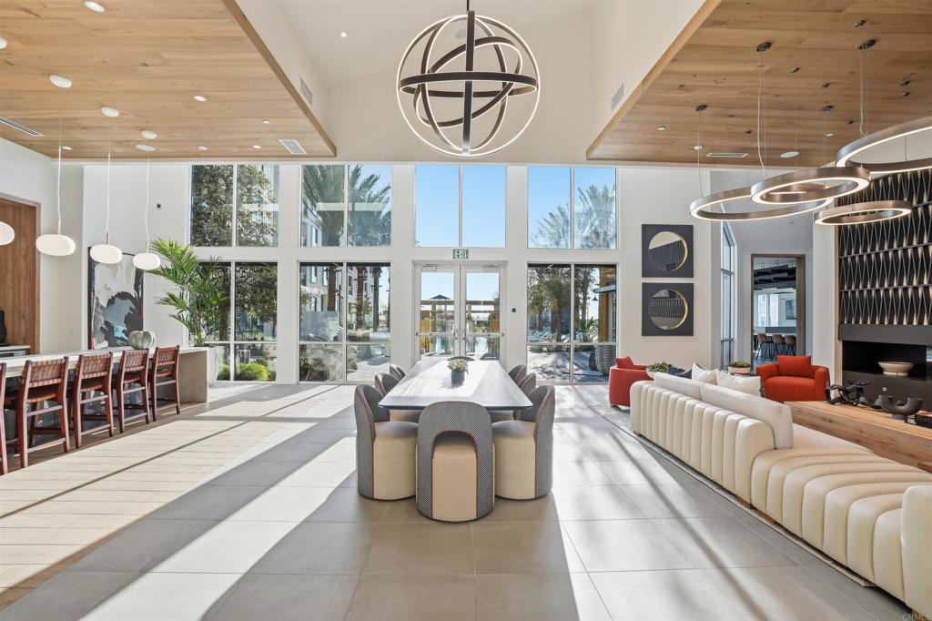 Residential Lease for rent at 6020 Moonglow Drive 5-113, Chula Vista CA featuring 1 bed and 1 bath