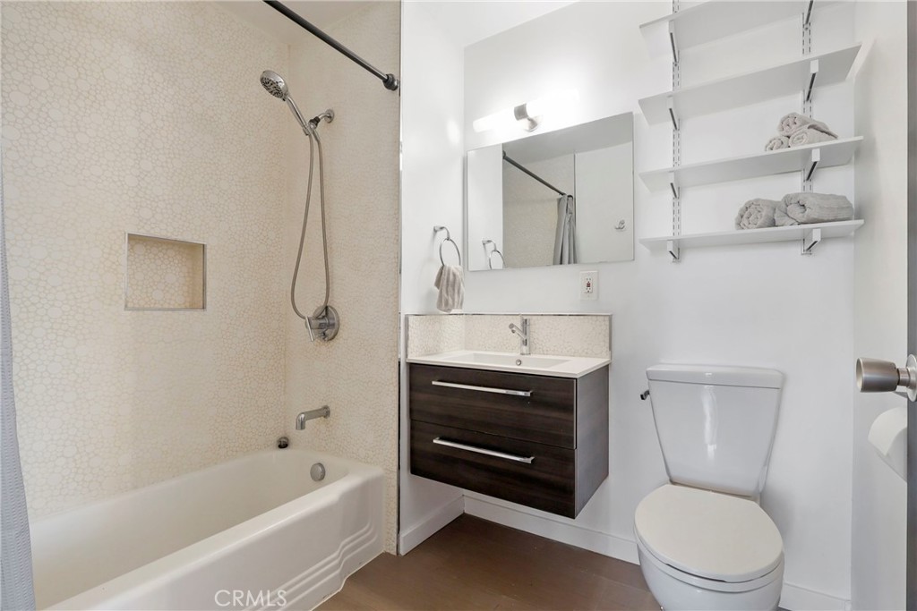 Residential for sale at 100 Atlantic Avenue 405, Long Beach CA featuring 2 beds and 1 bath