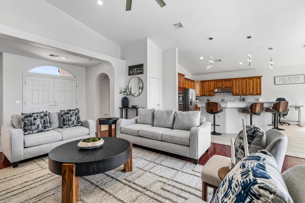 Residential Lease for rent at 79535 Dandelion Drive, La Quinta CA featuring 3 beds and 3 baths